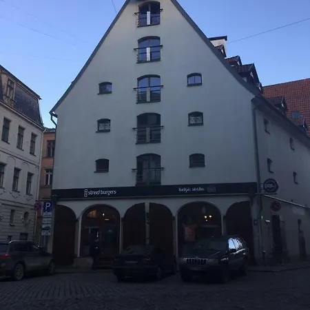 Mansard Luxury In Old Town *